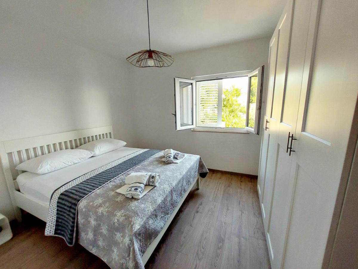 Luxury Sea View Apartment Jesenice  Eksteriør billede